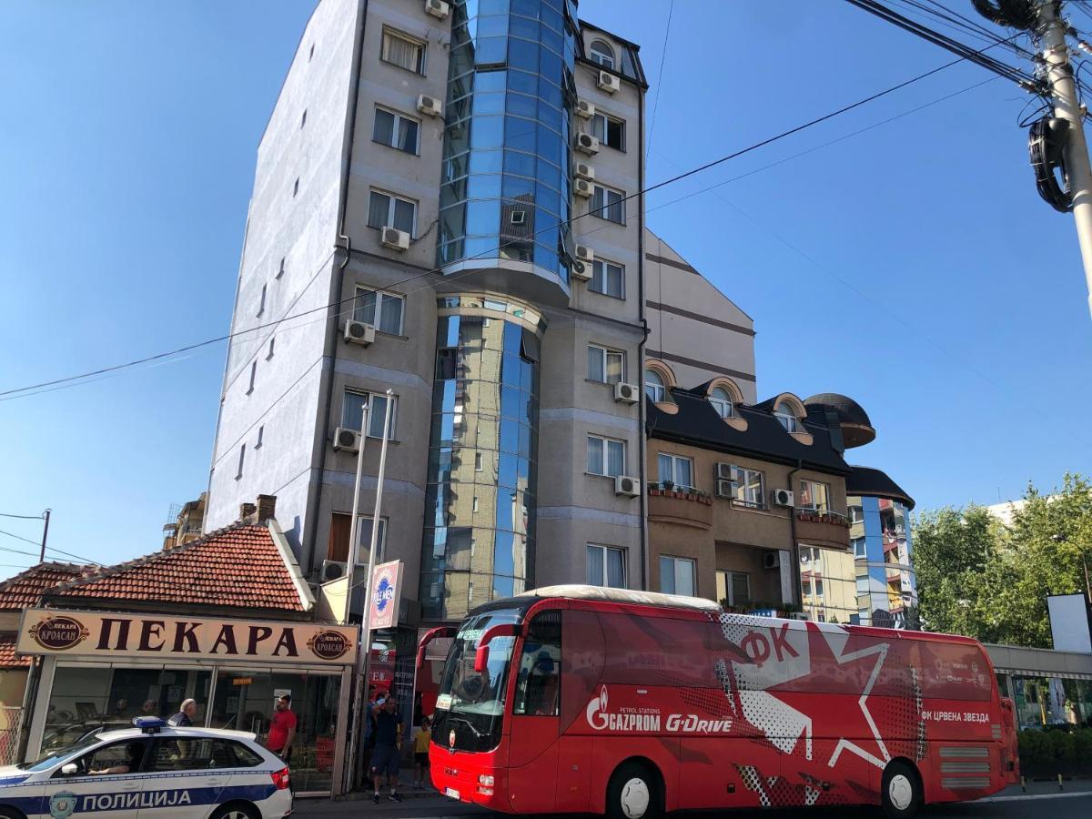Garni Hotel Rile Men Ni Eksteriør bilde