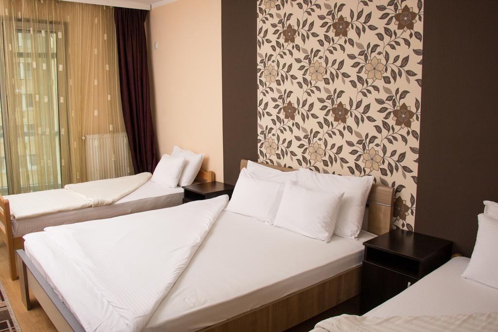 Garni Hotel Rile Men Ni Rom bilde