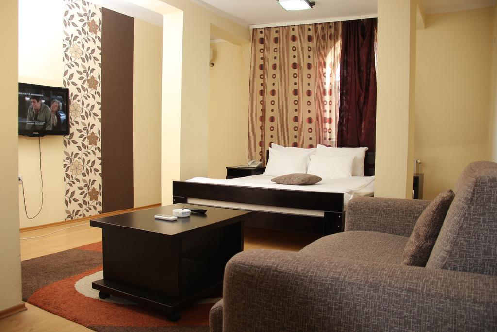 Garni Hotel Rile Men Ni Rom bilde