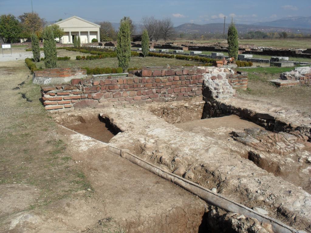Garni Hotel Rile Men Ni Eksteriør bilde