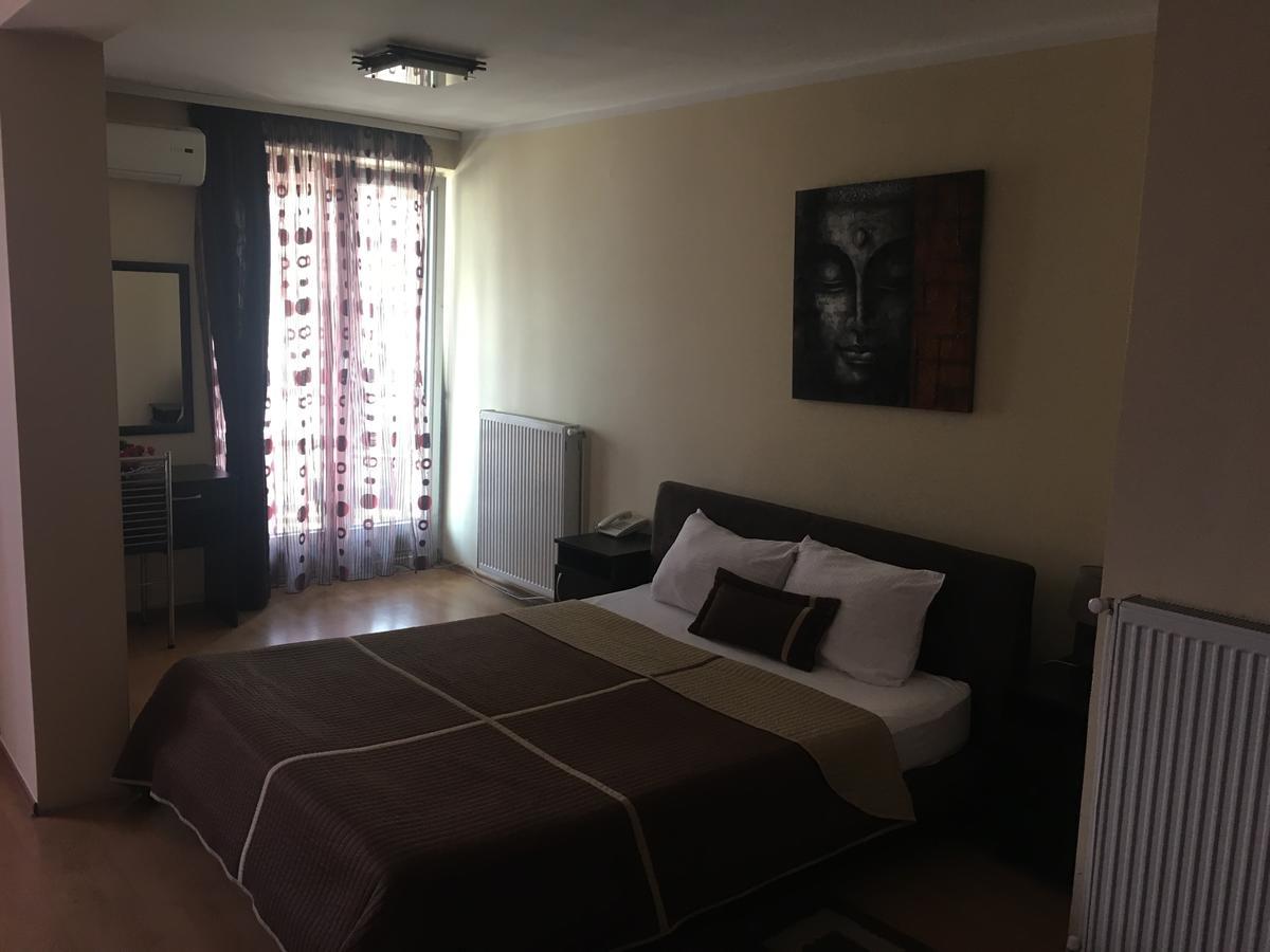Garni Hotel Rile Men Ni Eksteriør bilde