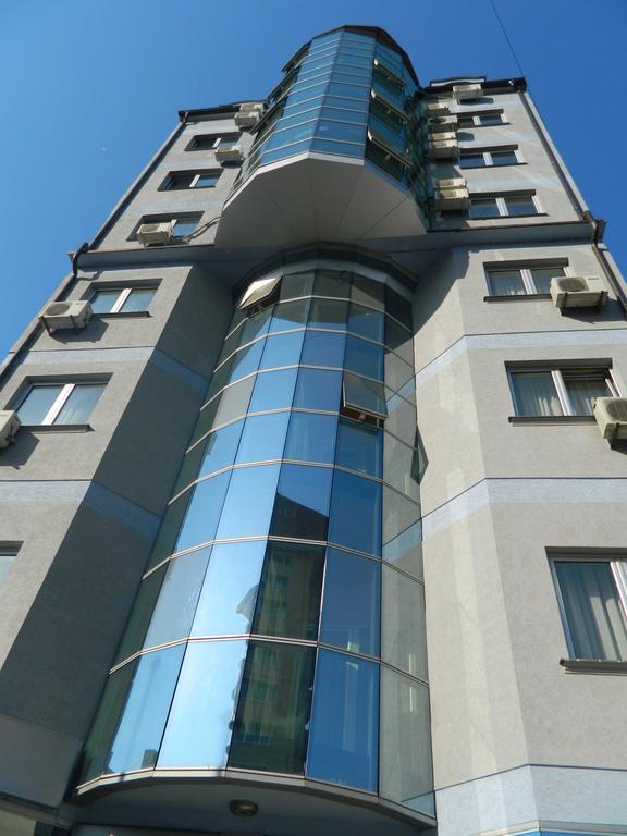 Garni Hotel Rile Men Ni Eksteriør bilde